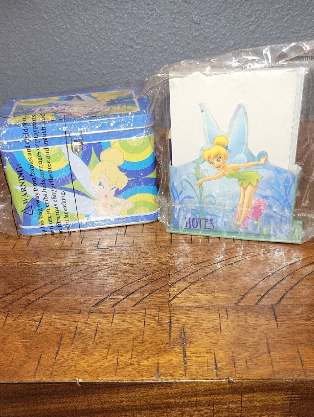 🆕️Tinker Bell Tin & Notes Set $29